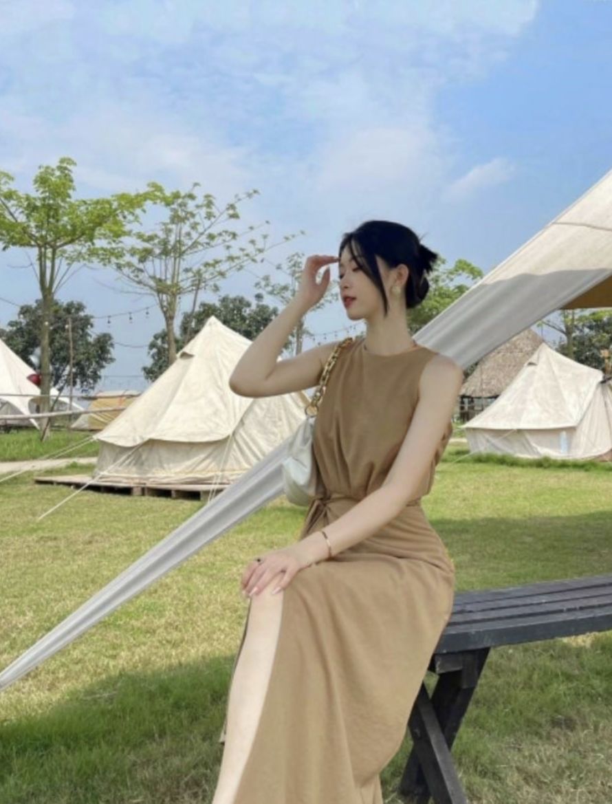 Đầm sát nách dáng dài tà đắp buộc nơ eo