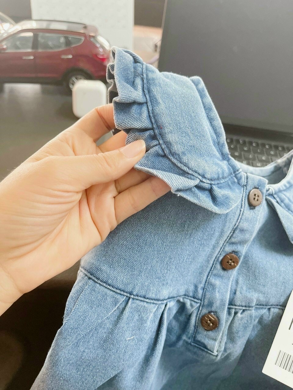 D013 Đầm Jeans bé gái cổ sen dáng suông