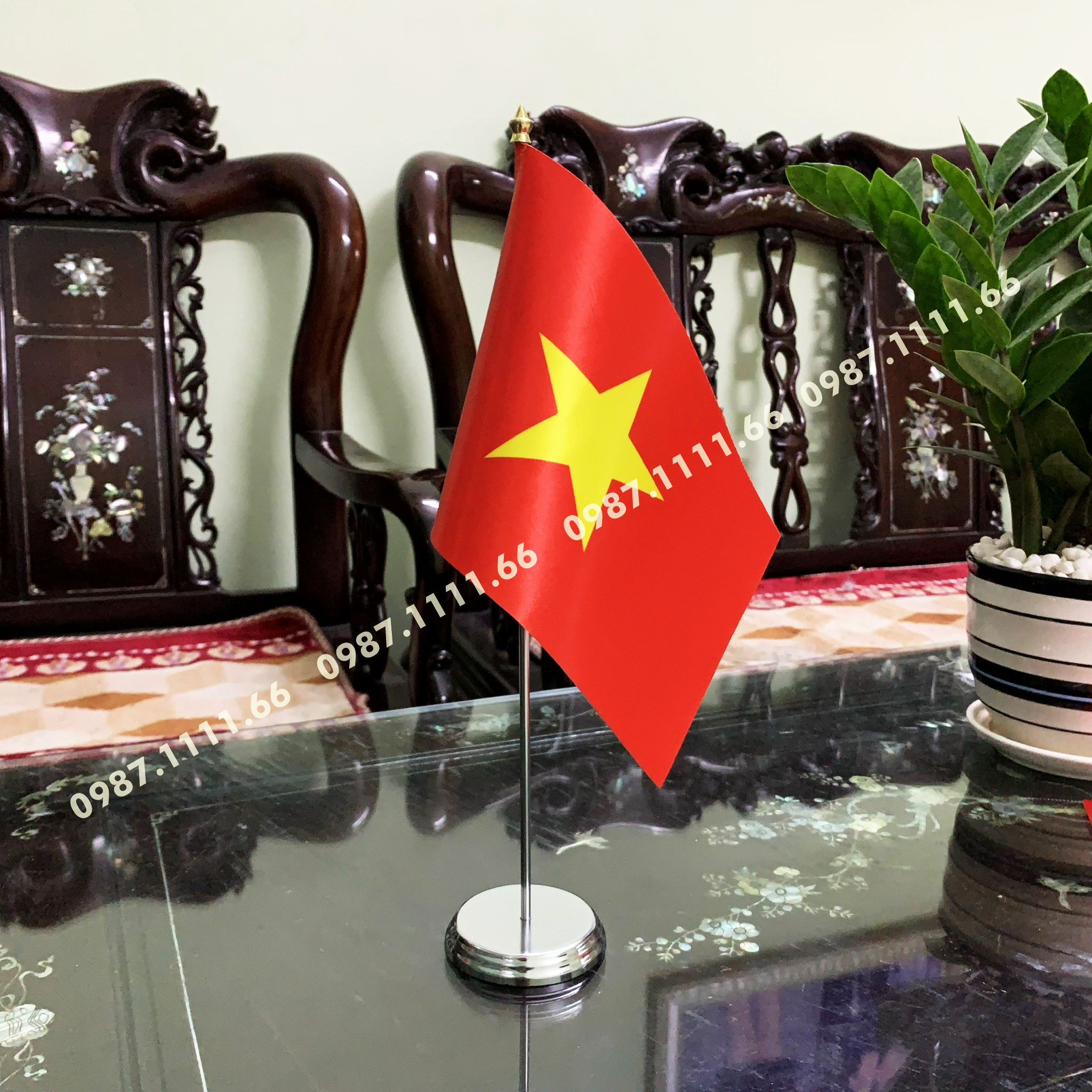 Cờ Để Bàn Việt Nam Đế Inox