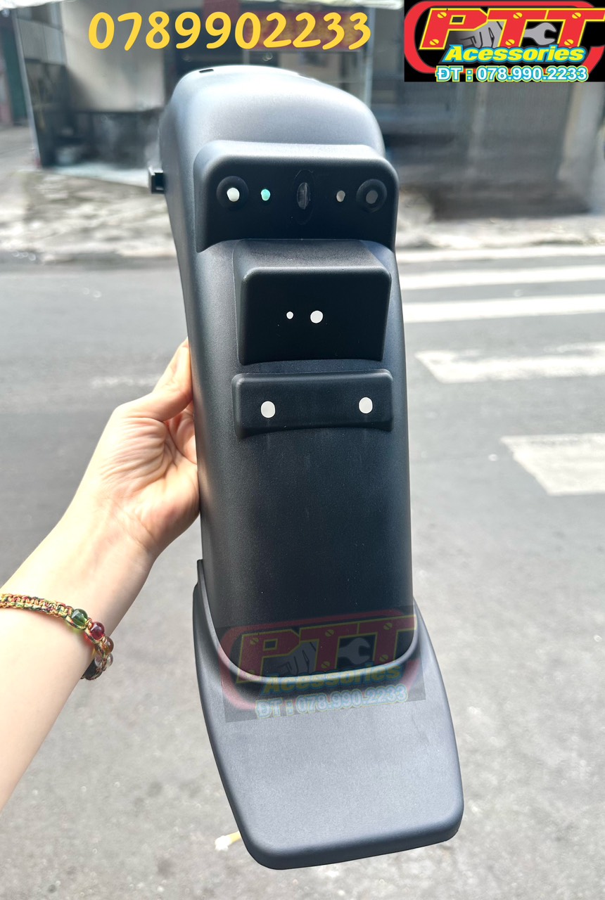 Dè sau xe max 3