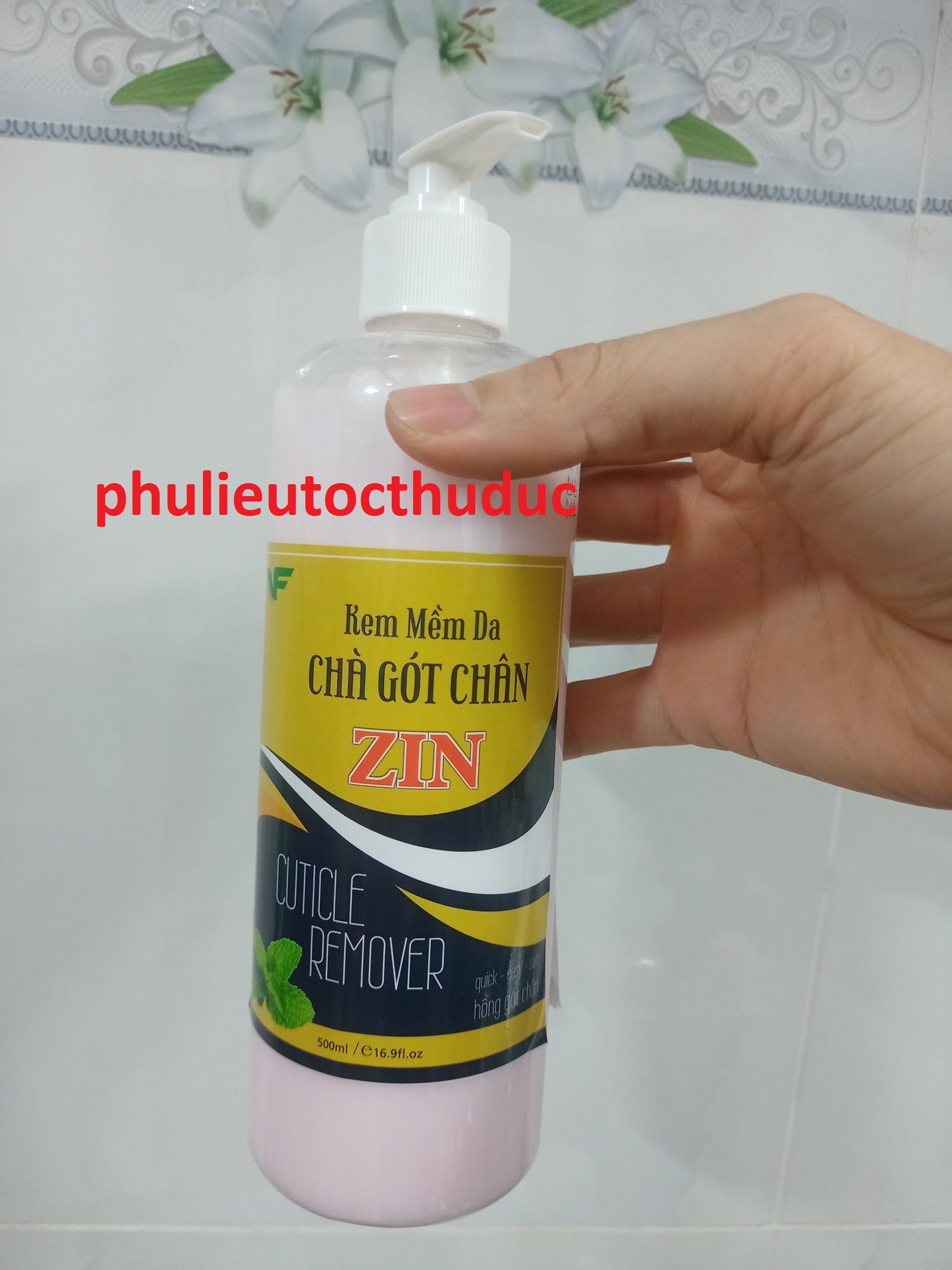 500ml Gel làm mềm gót chân Zin dùng để chà da gót chân
