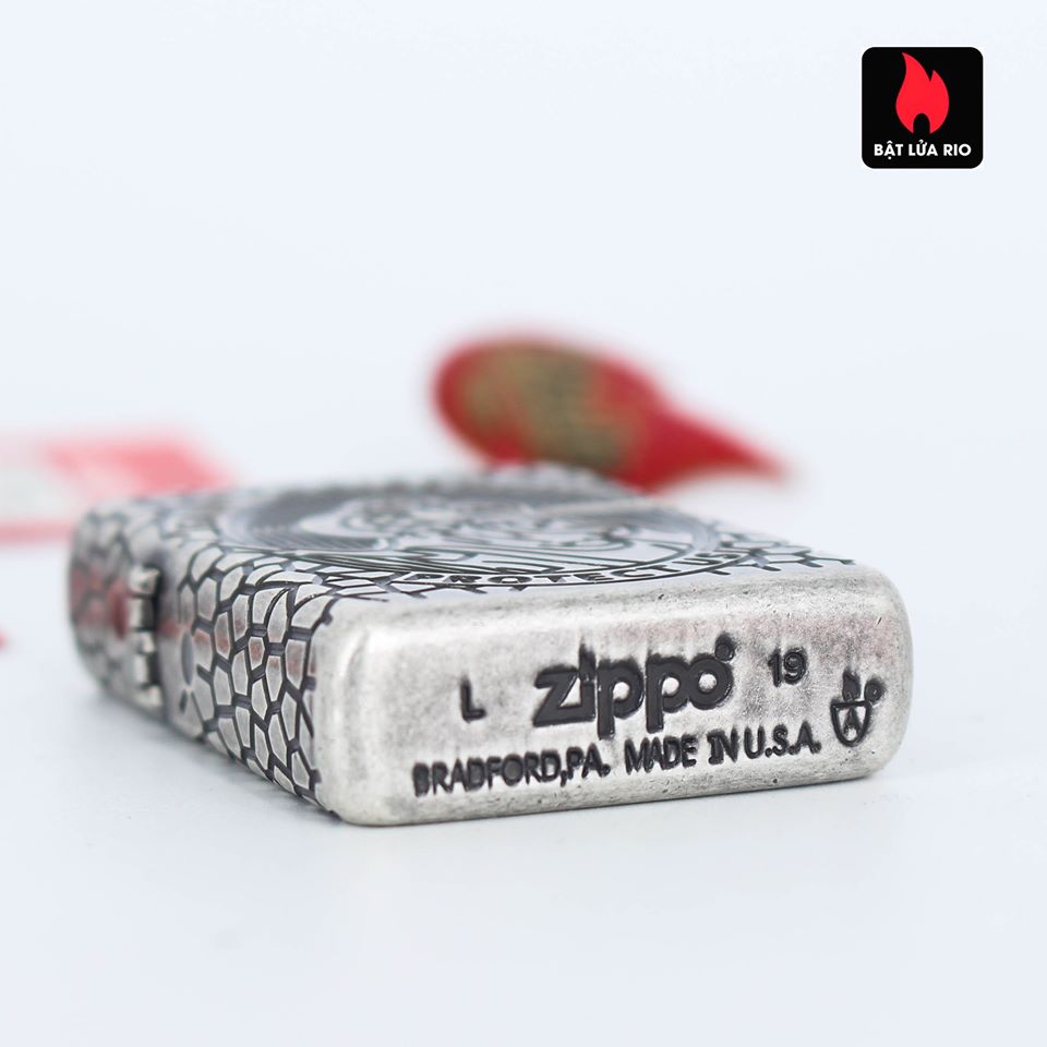Bật lửa Zippo 49160 – Zippo Armor® St. Christopher Medal Design Antique Silver