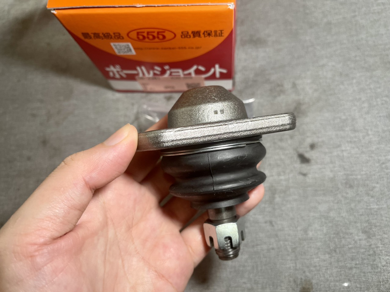 ROTUYN TRỤ TRÊN TOYOTA ZACE