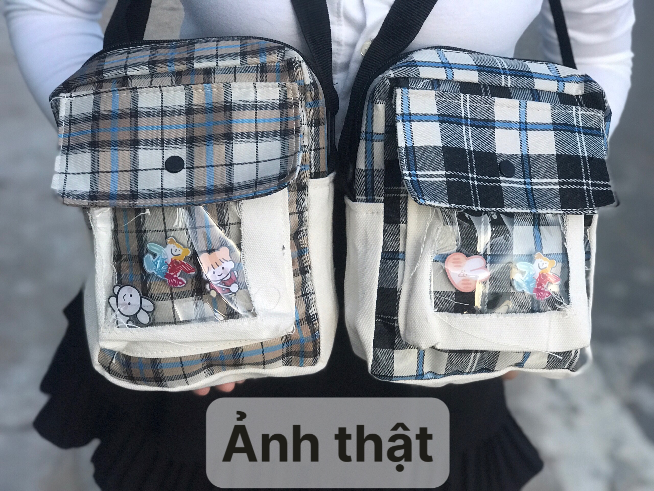 TÚI ĐEO CHÉO CARO VẢI KAKI (không tặng kèm sticker)