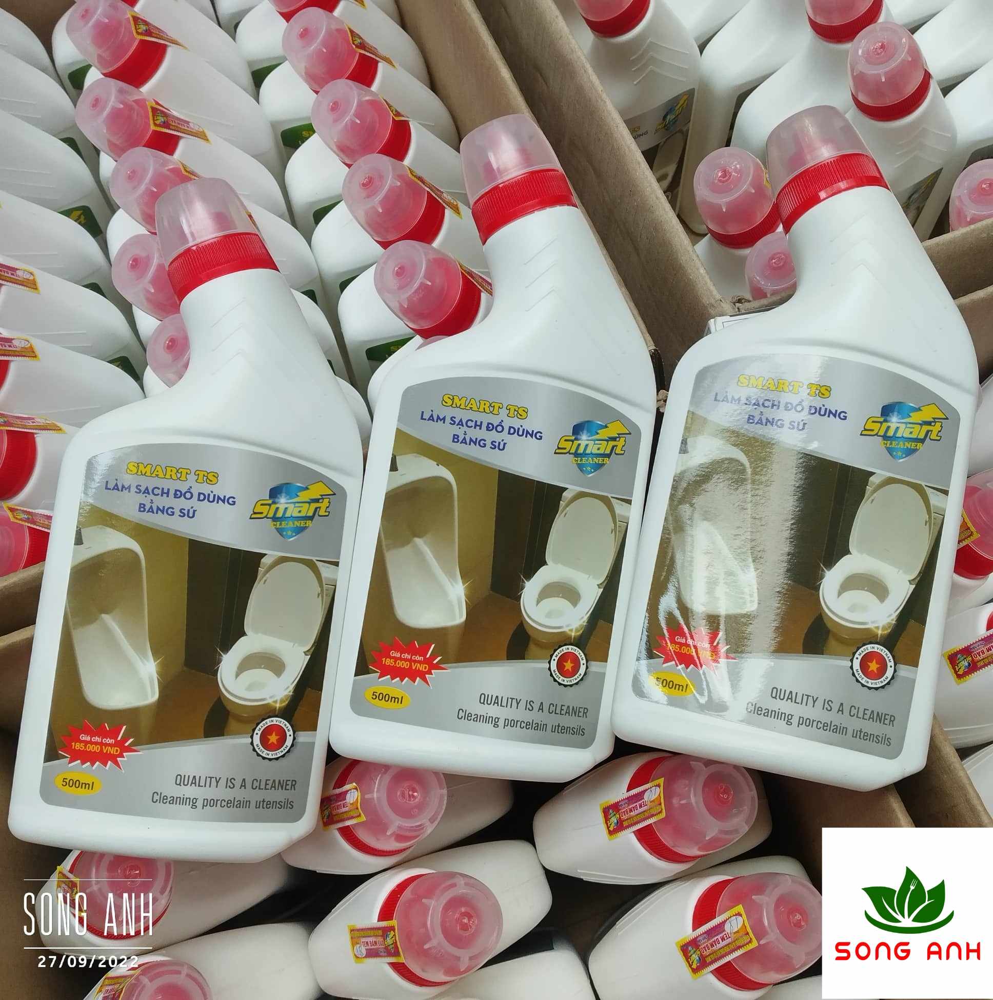 Smart TS- Nước tẩy rửa làm sạch đồ dùng bằng sứ như chậu rửa, bồn cầu... siêu nhanh, siêu sạch chai 500ml, Công ty đã ra mẫu mới chai dẹt.