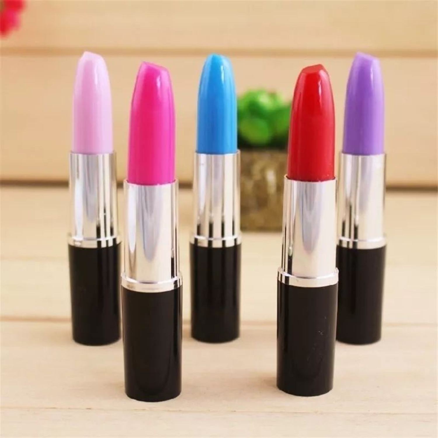 Bút bi hình thỏi son mực xanh