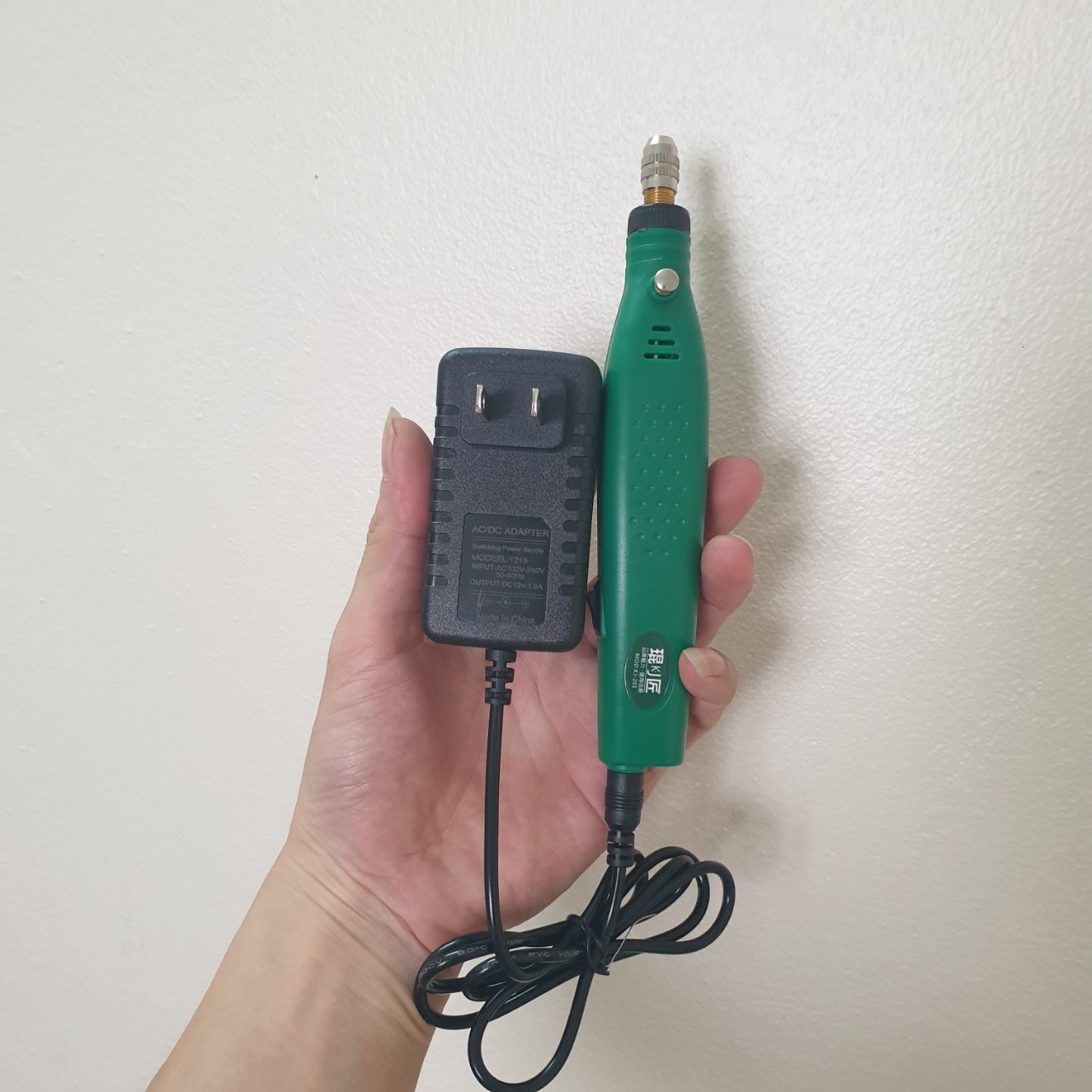 Bộ máy khoan mài khắc đánh bóng điện mini 220V - 240V chất lượng cao 201 -40 tặng kèm bộ phụ kiện mũi khoan đá mài đĩa cắt như hình
