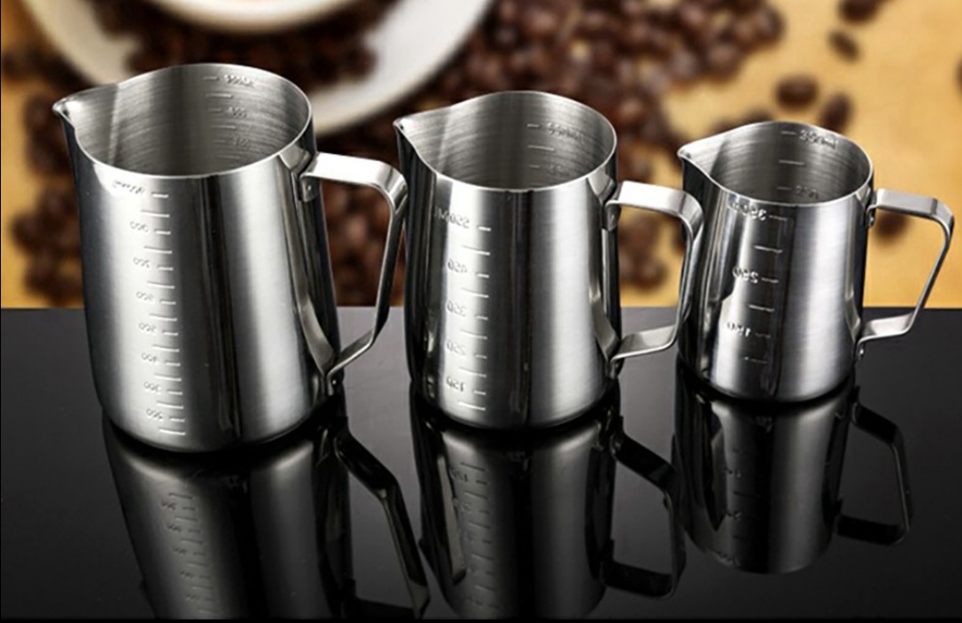 Ca Đánh Sữa INOX  Có Vạch Chia Inox