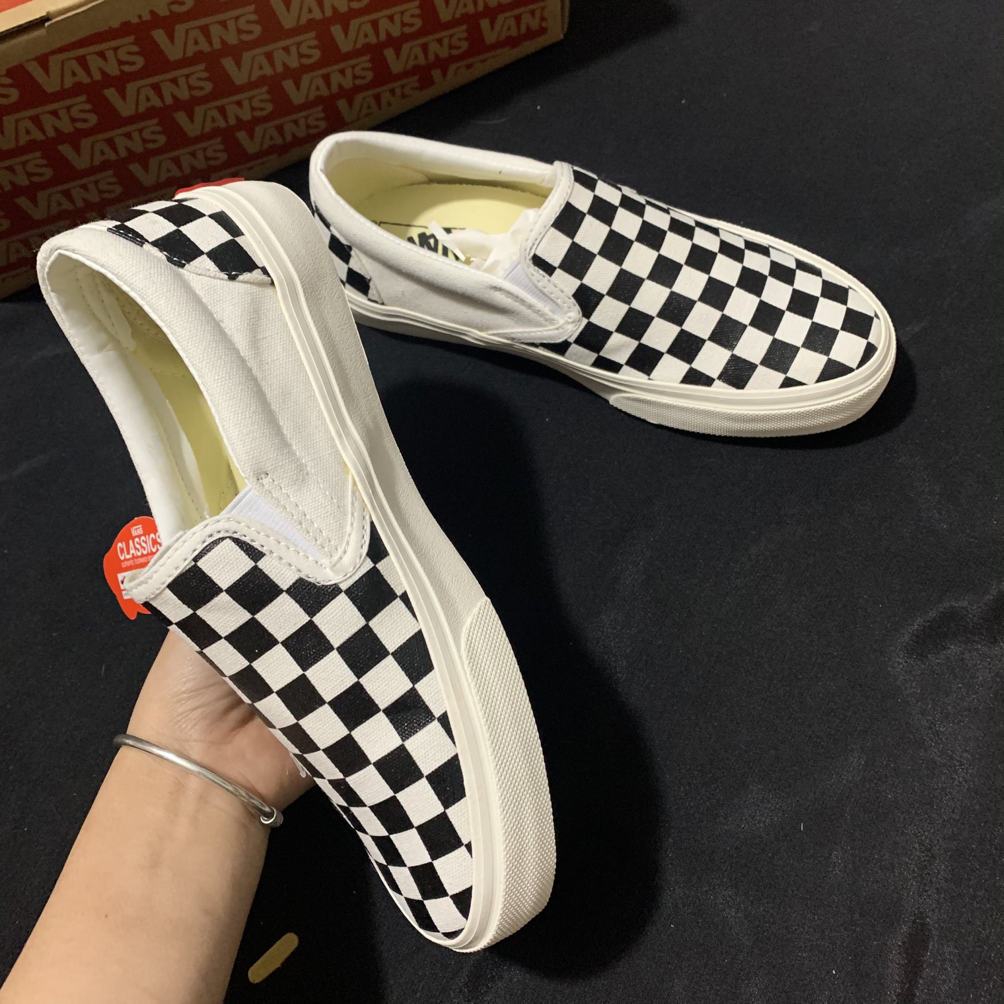 Giày thể thao Vans lười caro