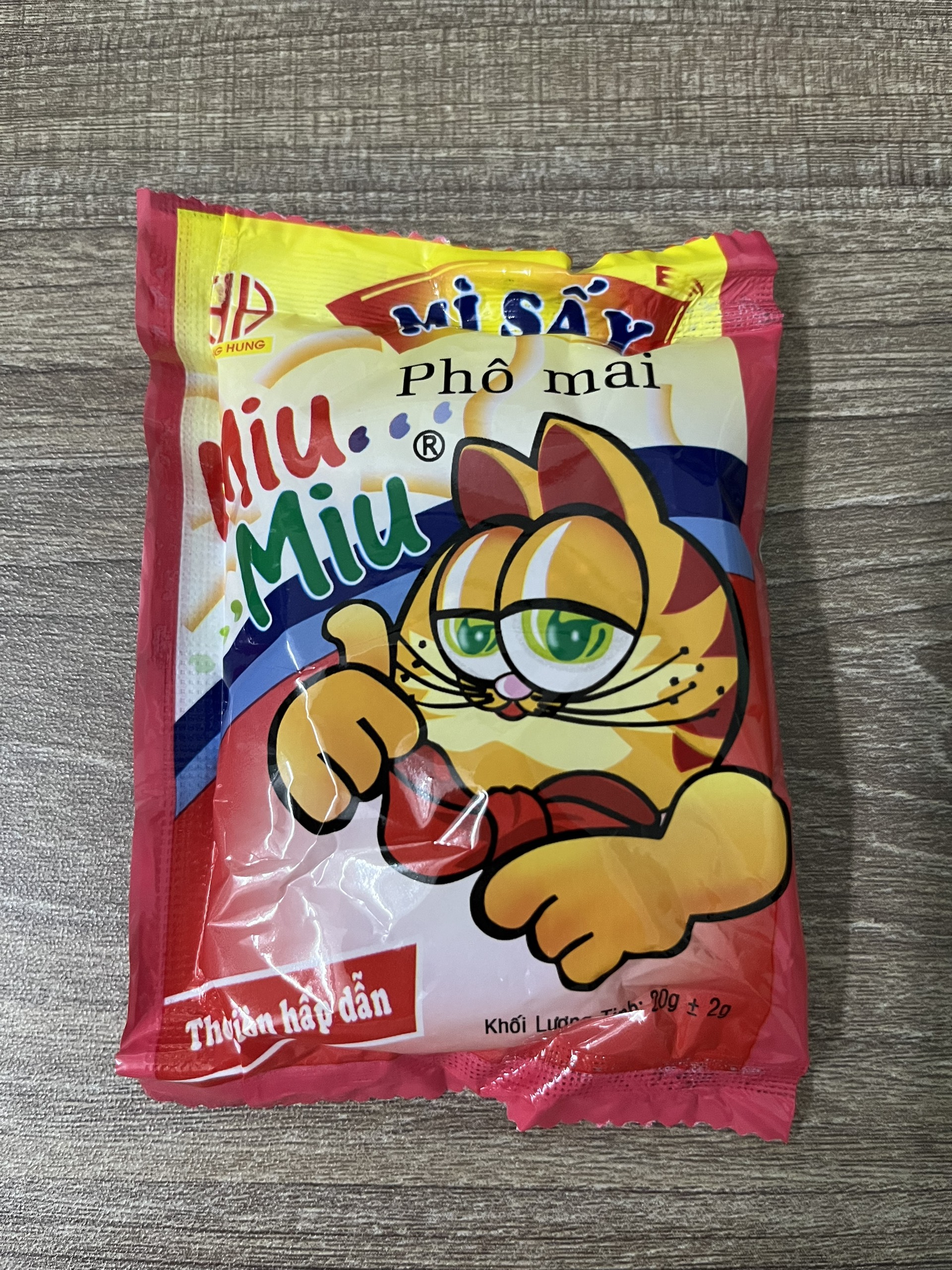 Thùng 200 gói mì tôm trẻ em Miu Miu 20g