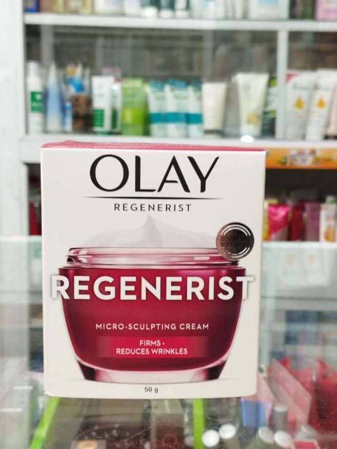 Kem dưỡng da chống lão hóa ban ngày Olay Regenerist Micro - Sculpting Cream