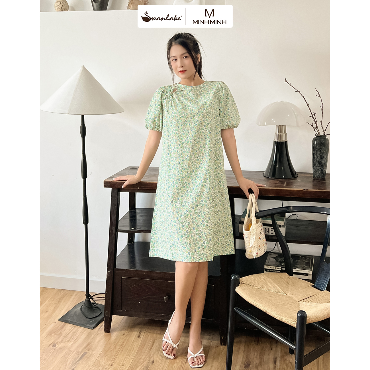 Swanlake | đầm phom a tay phồng bo chun, khoét rút dây vải cotton bông mát - mã: d10041lw04