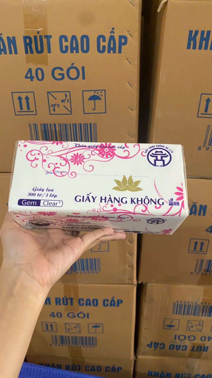 GIẤY RÚT LỤA HK 300 TỜ 3 LỚP 250GRAM