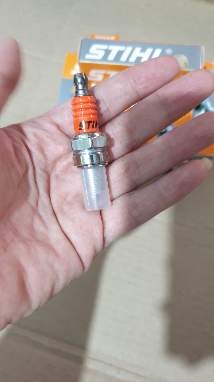 [HCM] BUGI DÙNG CHO MÁY CẮT CỎ GX35 - ĐỘNG CƠ 4 THÌ. ( 2 CÁI)