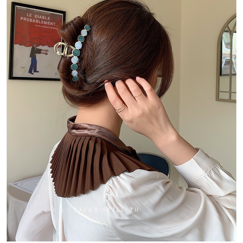 Kẹp càng cua đính đá phong cách Hàn Quốc
