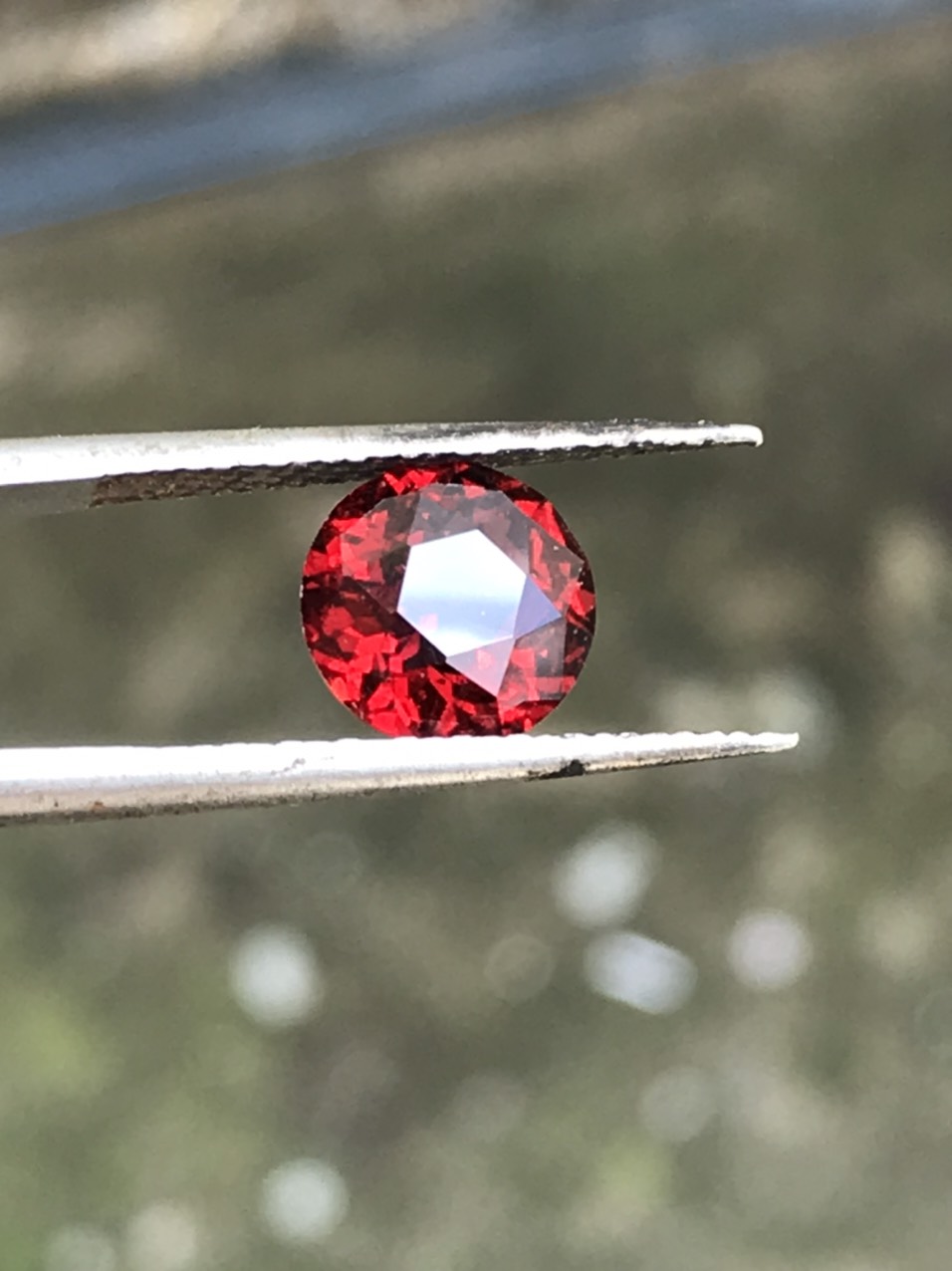 [HCM] Đá garnet tự nhiên (kt 8 mm)