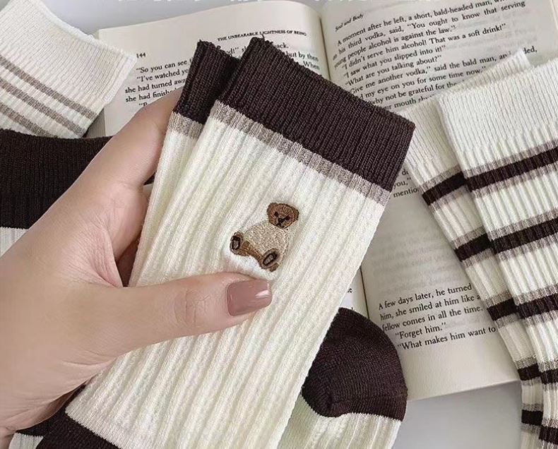 Set 5 Đôi Tất Vớ Nữ Cao Cổ Mix Gấu Kẻ