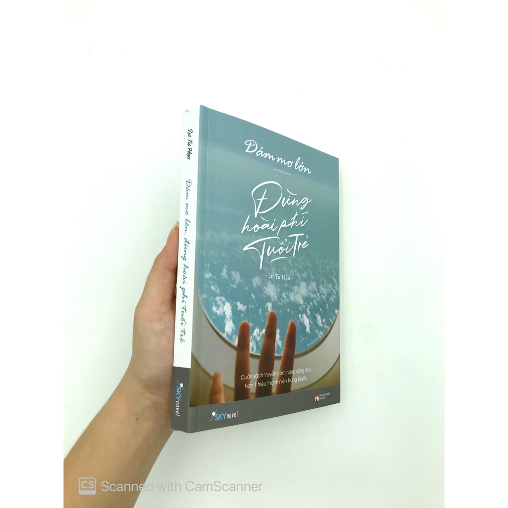Sách - Dám Mơ Lớn, Đừng Hoài Phí Tuổi Trẻ (Tái Bản) [AZVietNam]