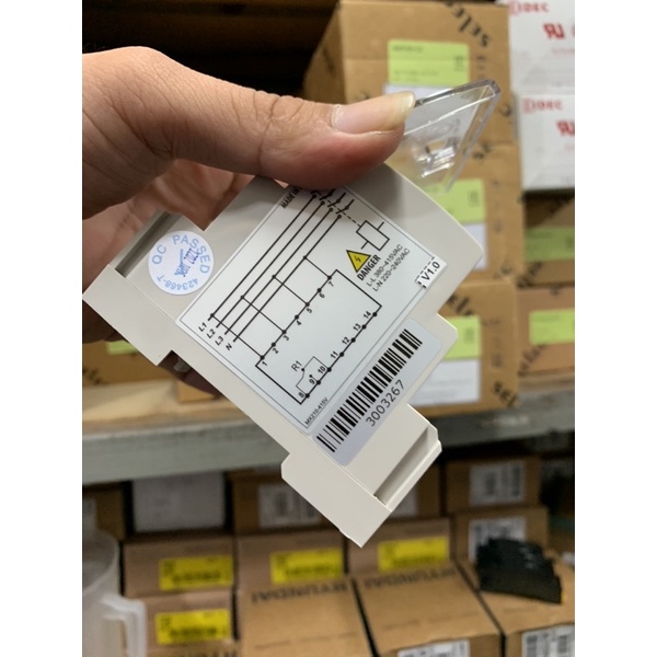 Rơ-le bảo vệ điện áp MX 210-415V MIKRO