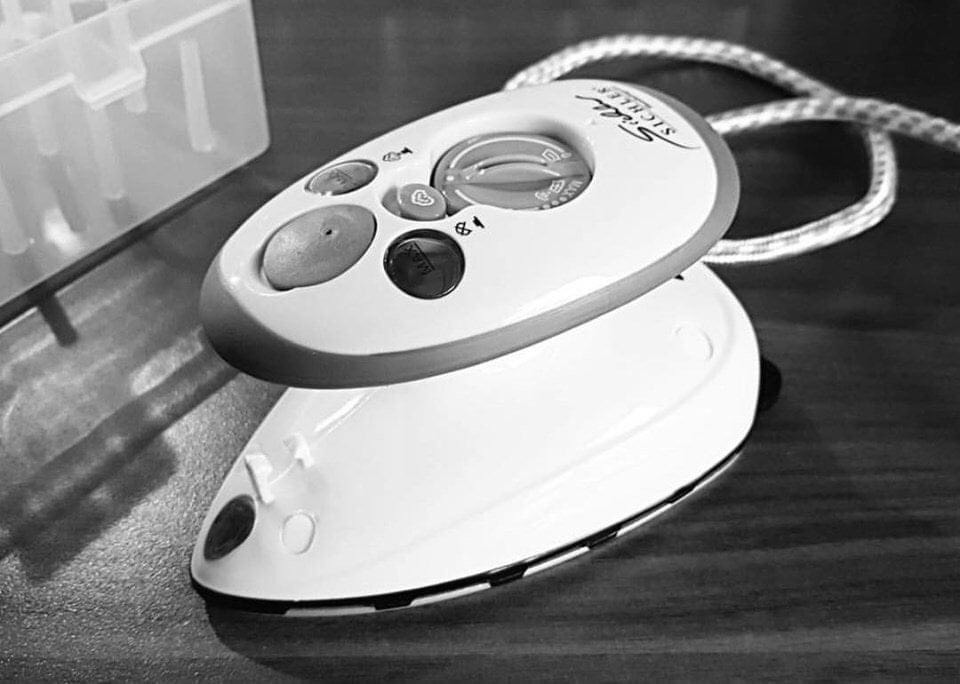 BÀN LÀ MINI SICHLER- bàn là Du lịch