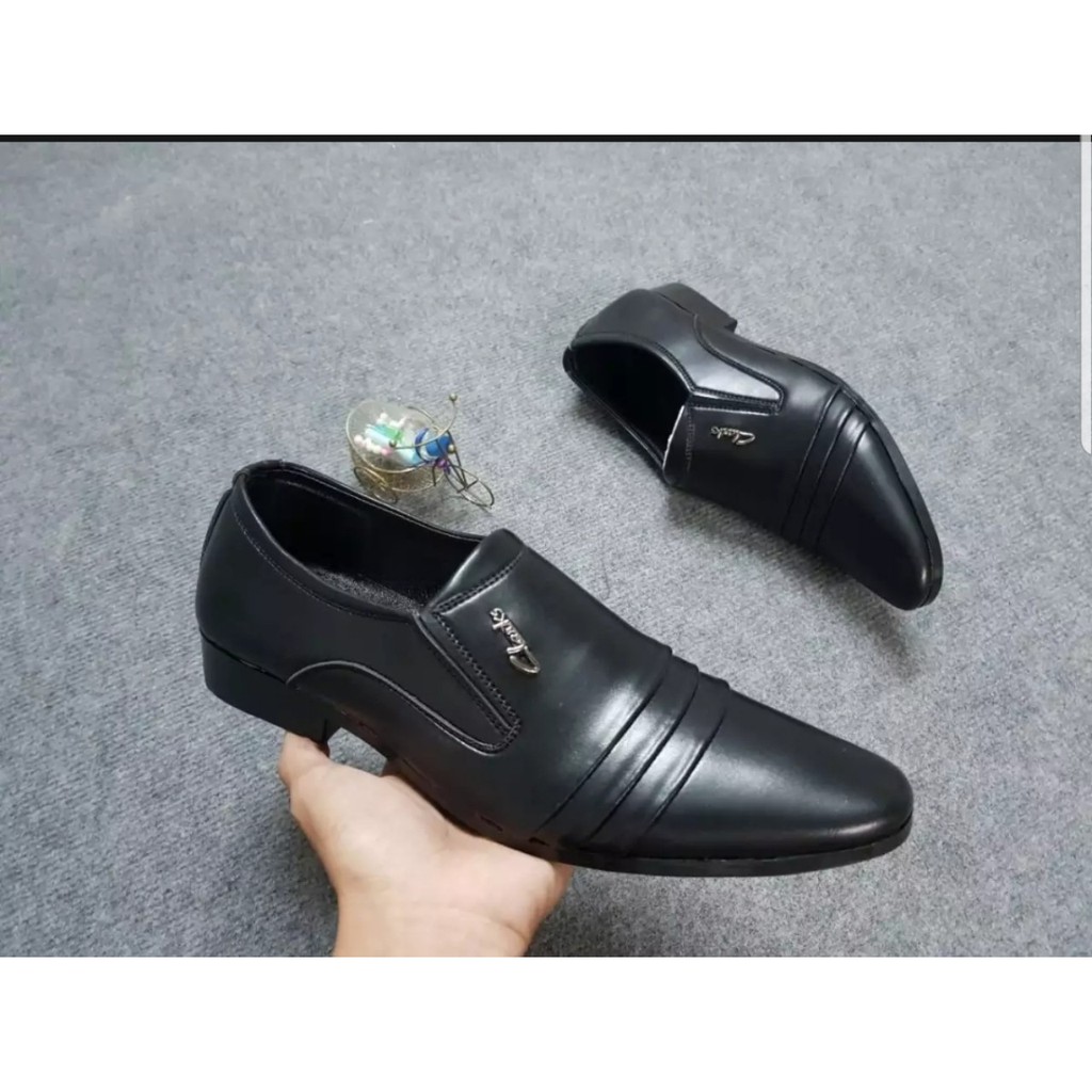 GIÀY TÂY NAM LỊCH LÃM CLARK 2023