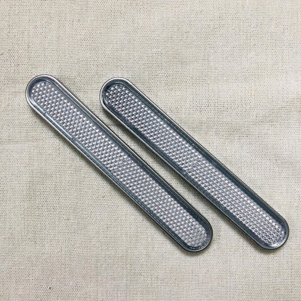 [CHUYÊN MẮC MÈO] BỘ MẮT MÈO DÀI DẠ QUANG DÁN TRANG TRÍ XE MÁY (DÁN PHUỘC,DÈ SAU,GẮP...CÓ THỂ DÁN NHÌÊU NƠI TÙY Ý THÍCH) (MÀU BẠC DẠ QUANG)