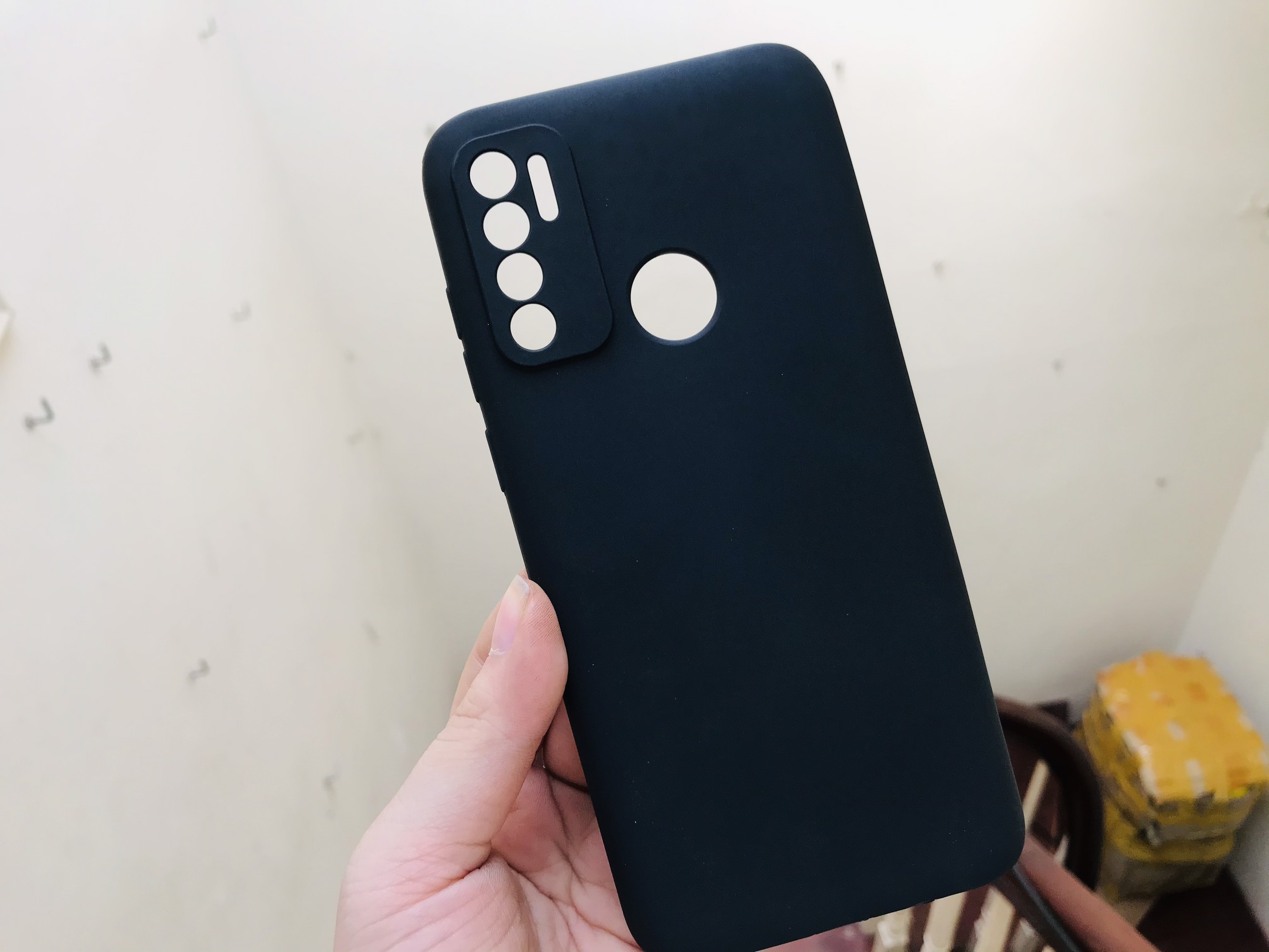 Ốp dẻo đen loại chống bẩn cho VSMART LIVE 4
