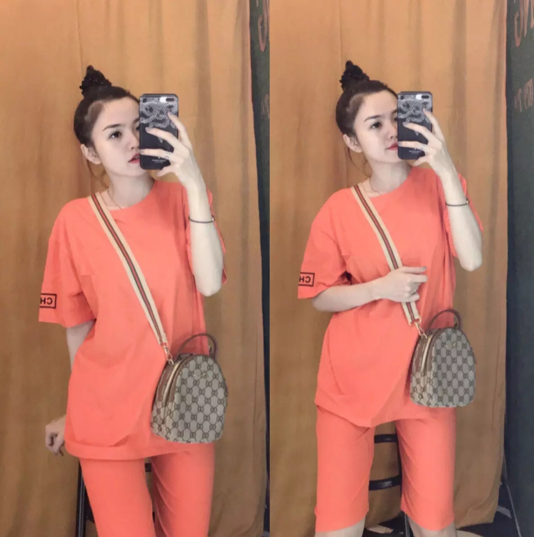Set bộ lửng mặc nhà in chữ tay cổ tròn dễ thương vải dày mịn mát