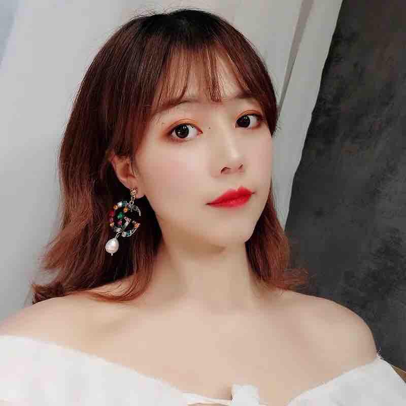 Khuyên tai GG đá nhiều màu