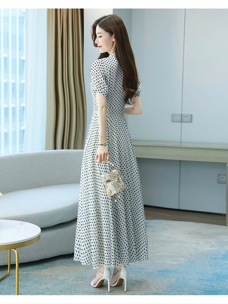 ĐẦM MAXI BI CỔ TRỤ XẾP LI - YB211101