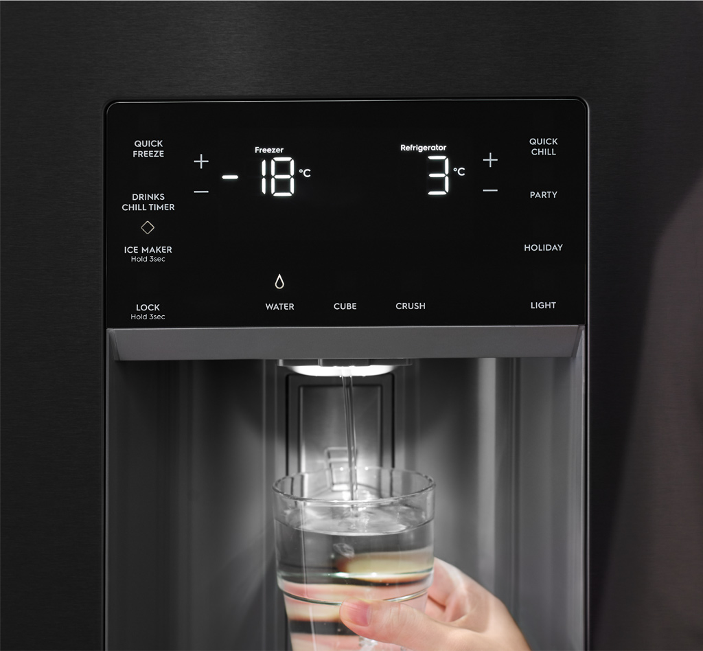 [TRẢ GÓP 0%] Tủ lạnh Electrolux EHE6879A-B 617 lít NutriFresh Inverter‎
