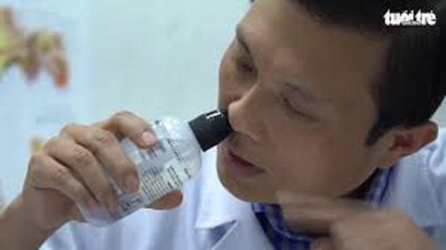 BÌNH RỬA MŨI AQUAMED KÈM GÓI MUỐI