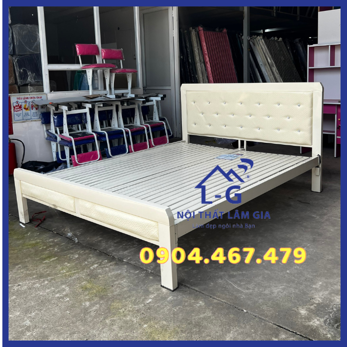 Giường sắt màu kem hộp 4x8 siêu bền [Freeship HCM]