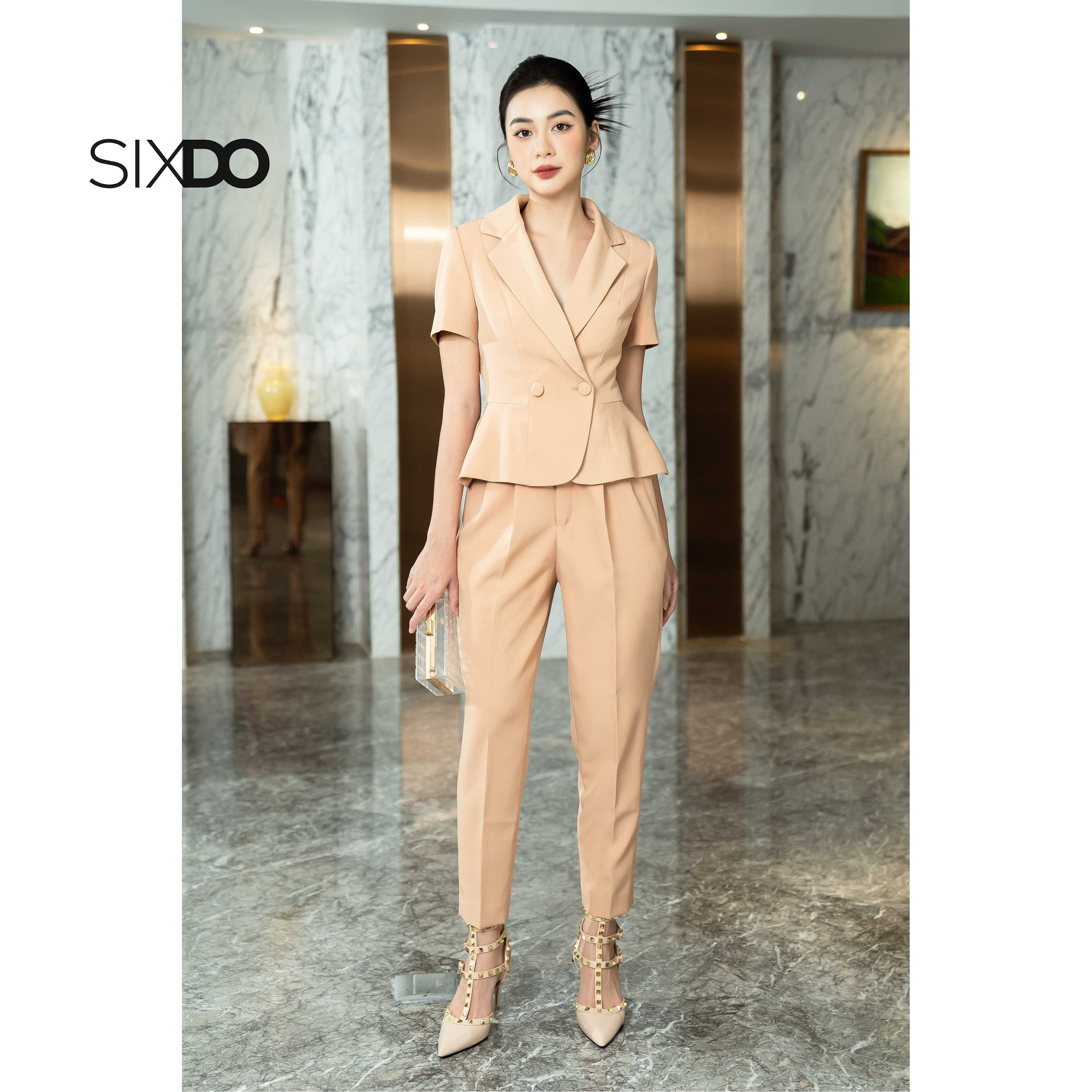 Áo Vest nữ ngắn tay be đậm SIXDO (Dark Beige Peak Lapel Collar Vest)