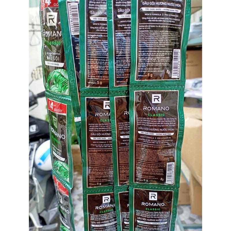 Dây Dầu Gội Đầu Romano Classic 14 Gói 5G