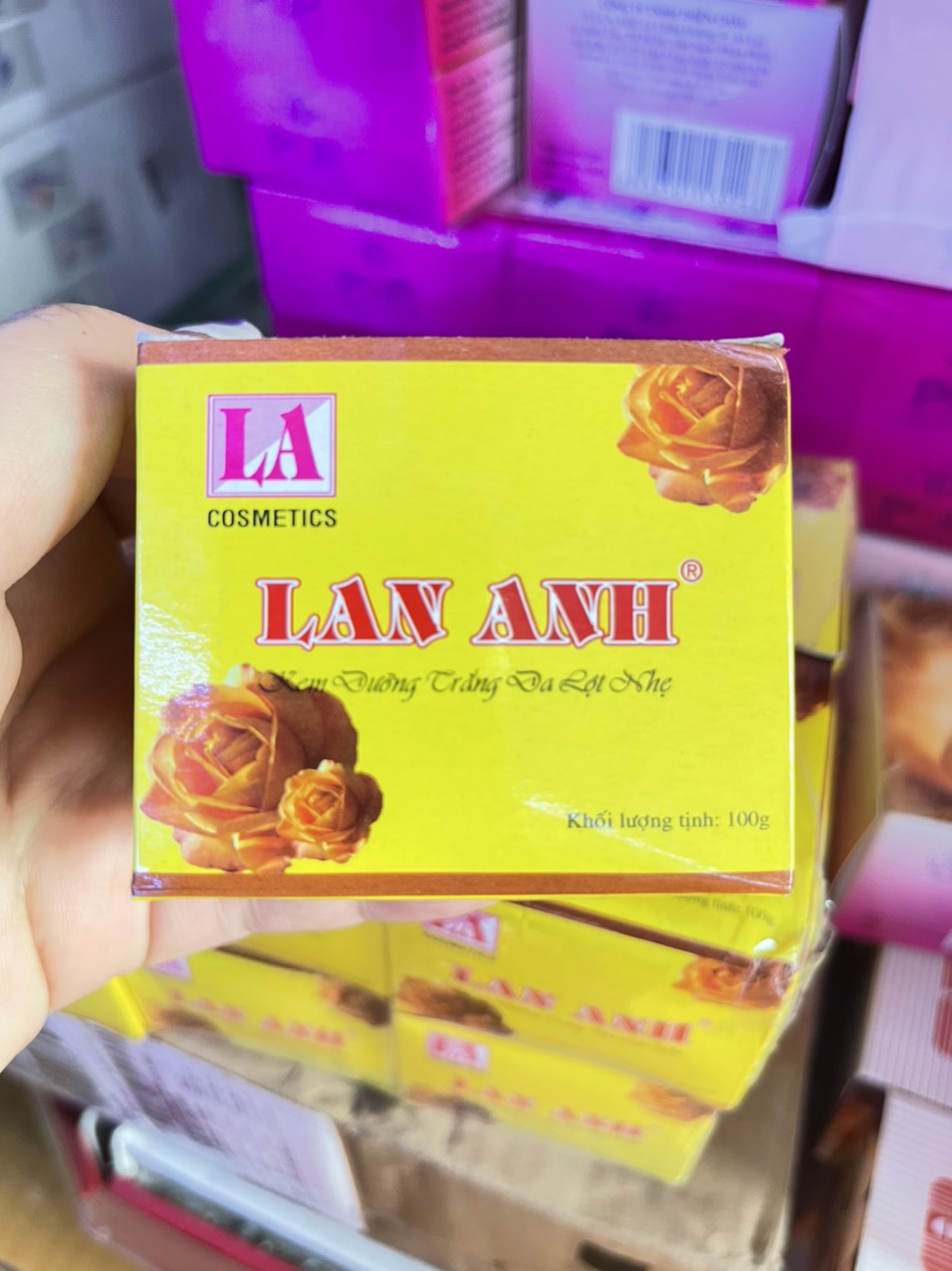 Kem Lột nhẹ Lan Anh 100g