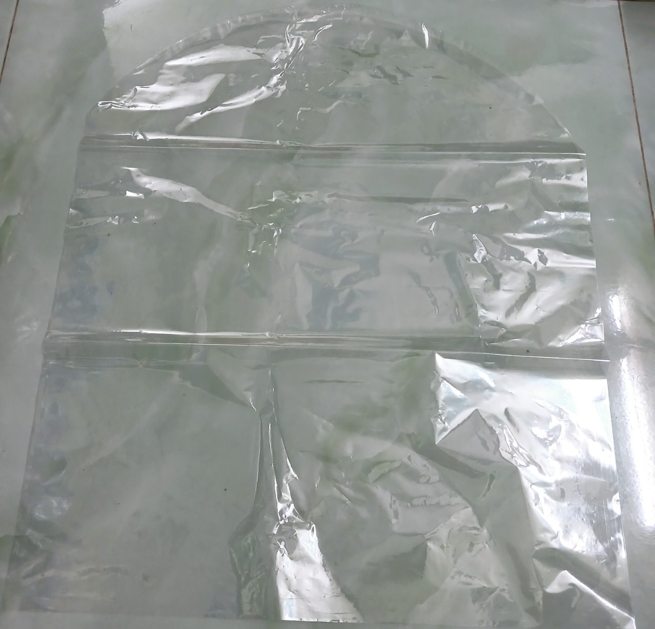 Màng co bọc bình nước.1 kg.màu xanh. màu trắng trong