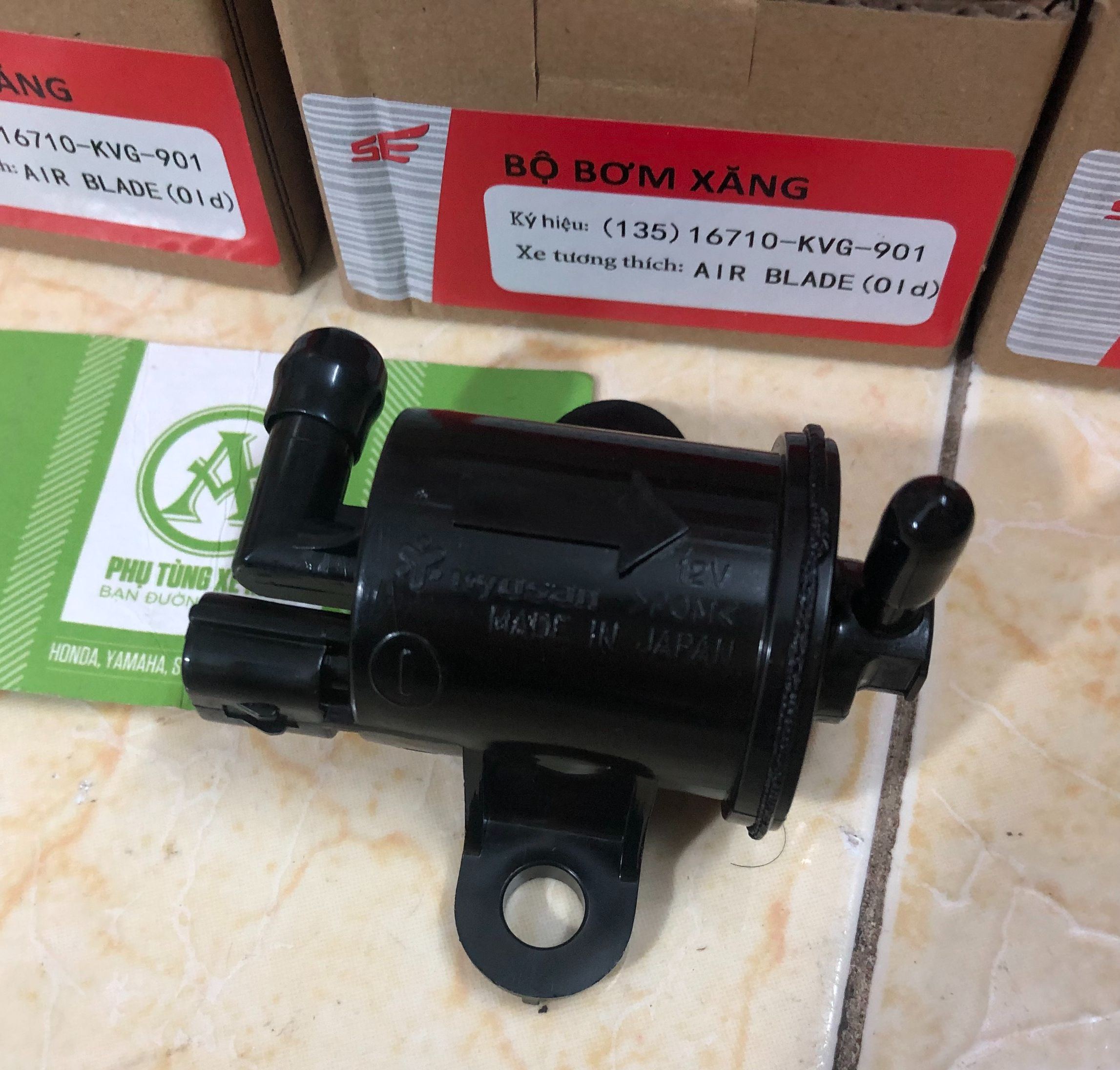 Bơm xăng ab 110 đời đầu honda
