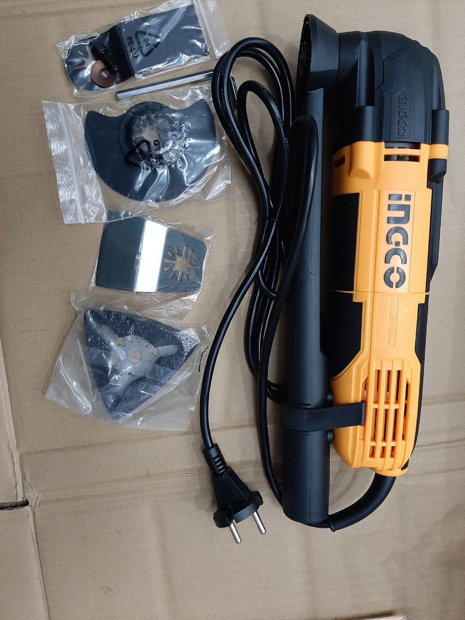 Máy cắt gọc đa năng 300W ingco MF3008