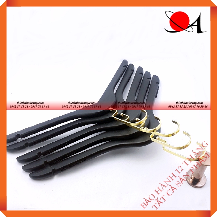Bộ 5 Móc Gỗ Cổ Tròn Sơn Đen Có Vai Đệm Luxury(LZ-5MGAĐT-Đ-VV10)
