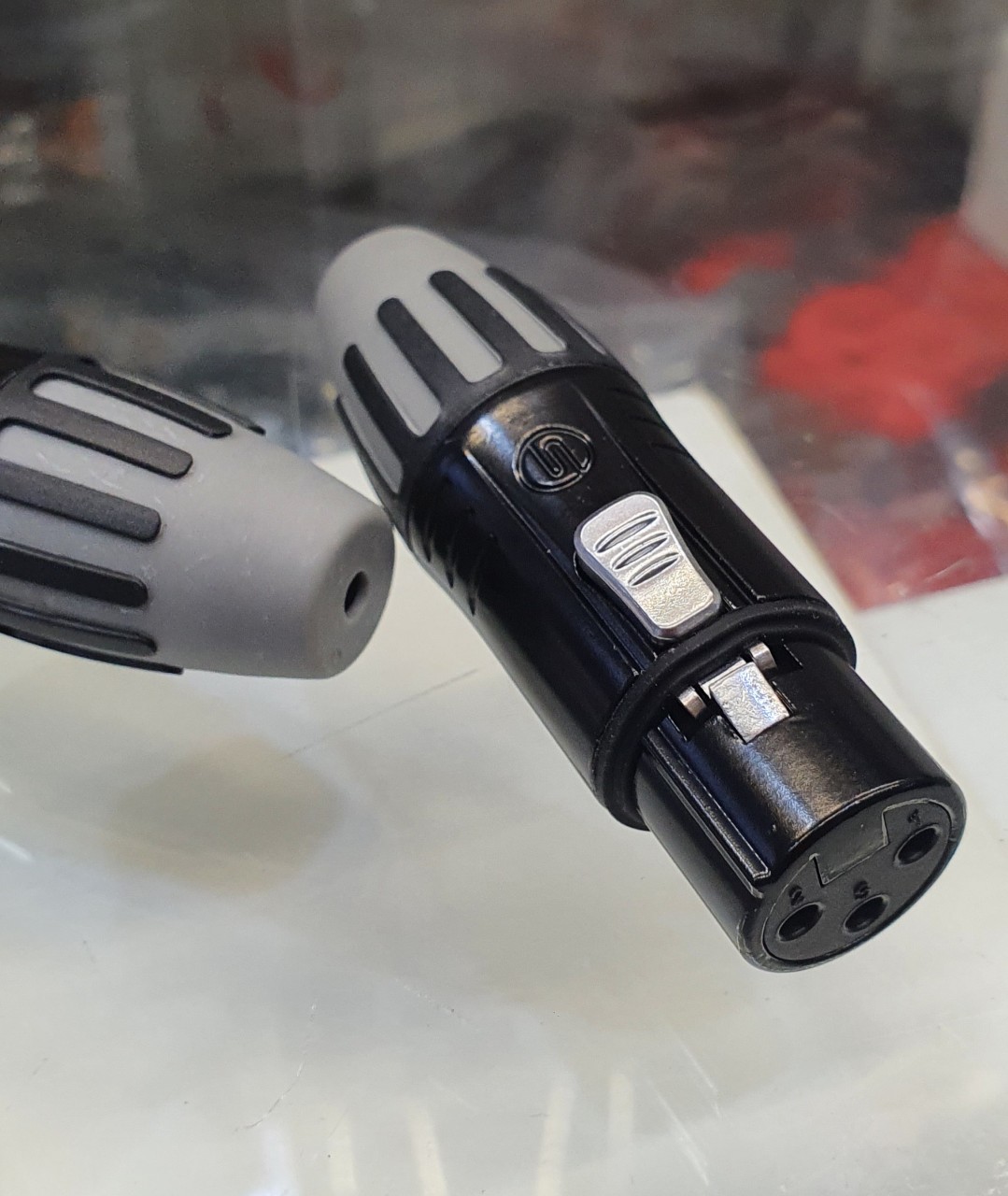 Đầu cắm XLR cái , mic audio SCMF3-BG