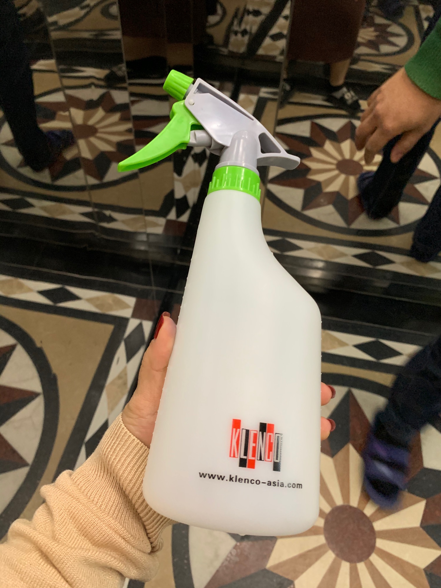 Bình xịt 600ml