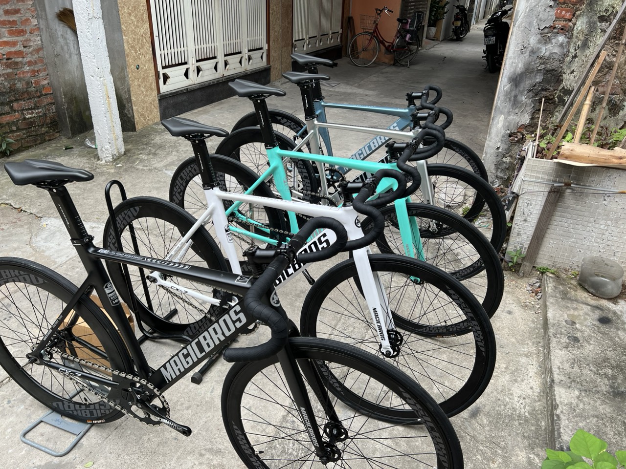 Magicbros CX7 fixed gear bike