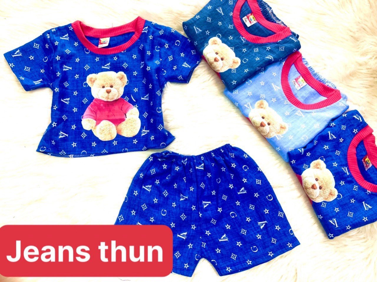 Bộ Jean Lụa  Bé (6-18kg) (giao màu ngẫu nhiên)