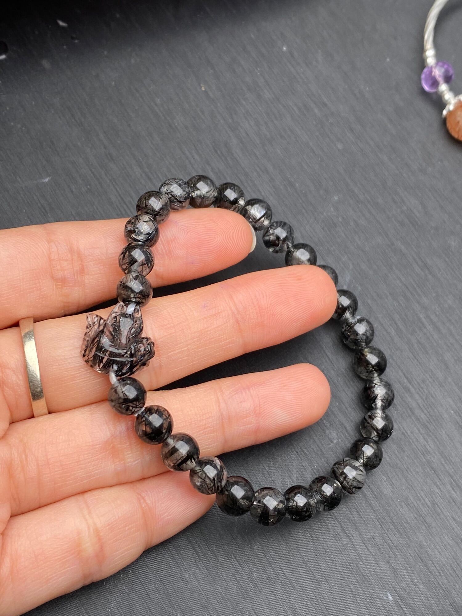 [FreeshipMAX] Vòng tay thạch anh tóc đen 5 mm mix hồ ly