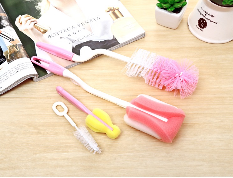 Bộ Cọ Rửa Bình Sữa Và Núm Ti 4 Món