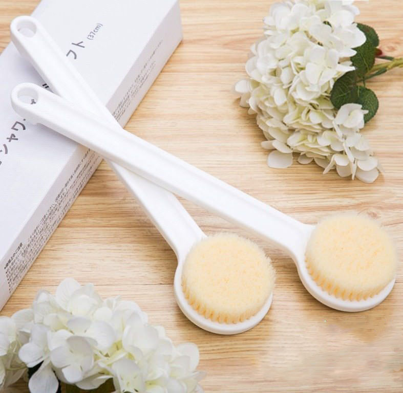 Bàn chải Cọ lưng Muji Nhật Bản( có hộp)