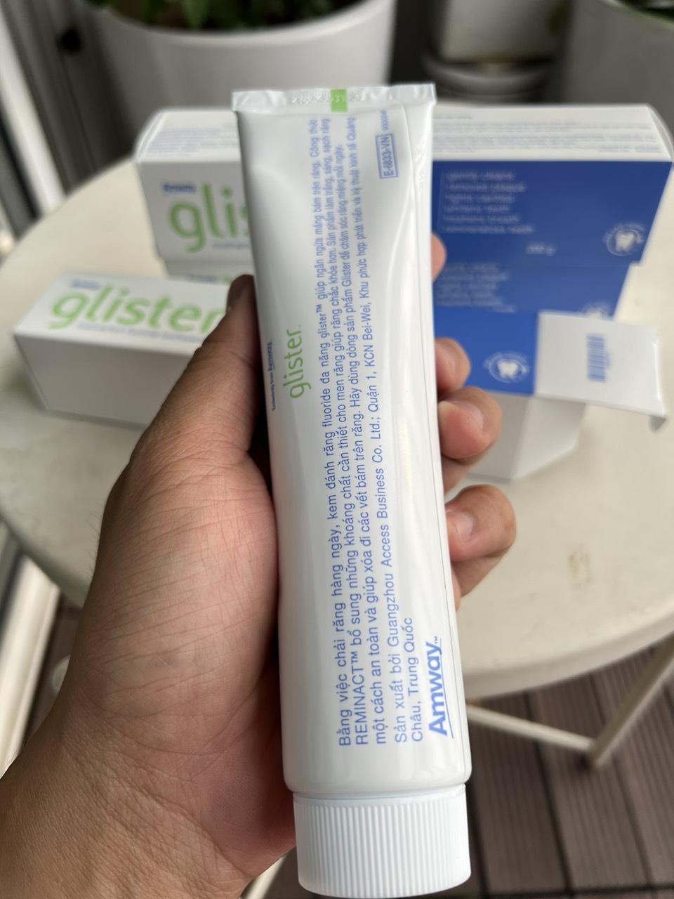 Kem đánh răng đa năng Glister (200gram, xuất xứ Mỹ, Hsd xa)