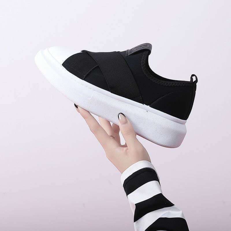 giày slipon nữ mũi trắng đế êm 3p