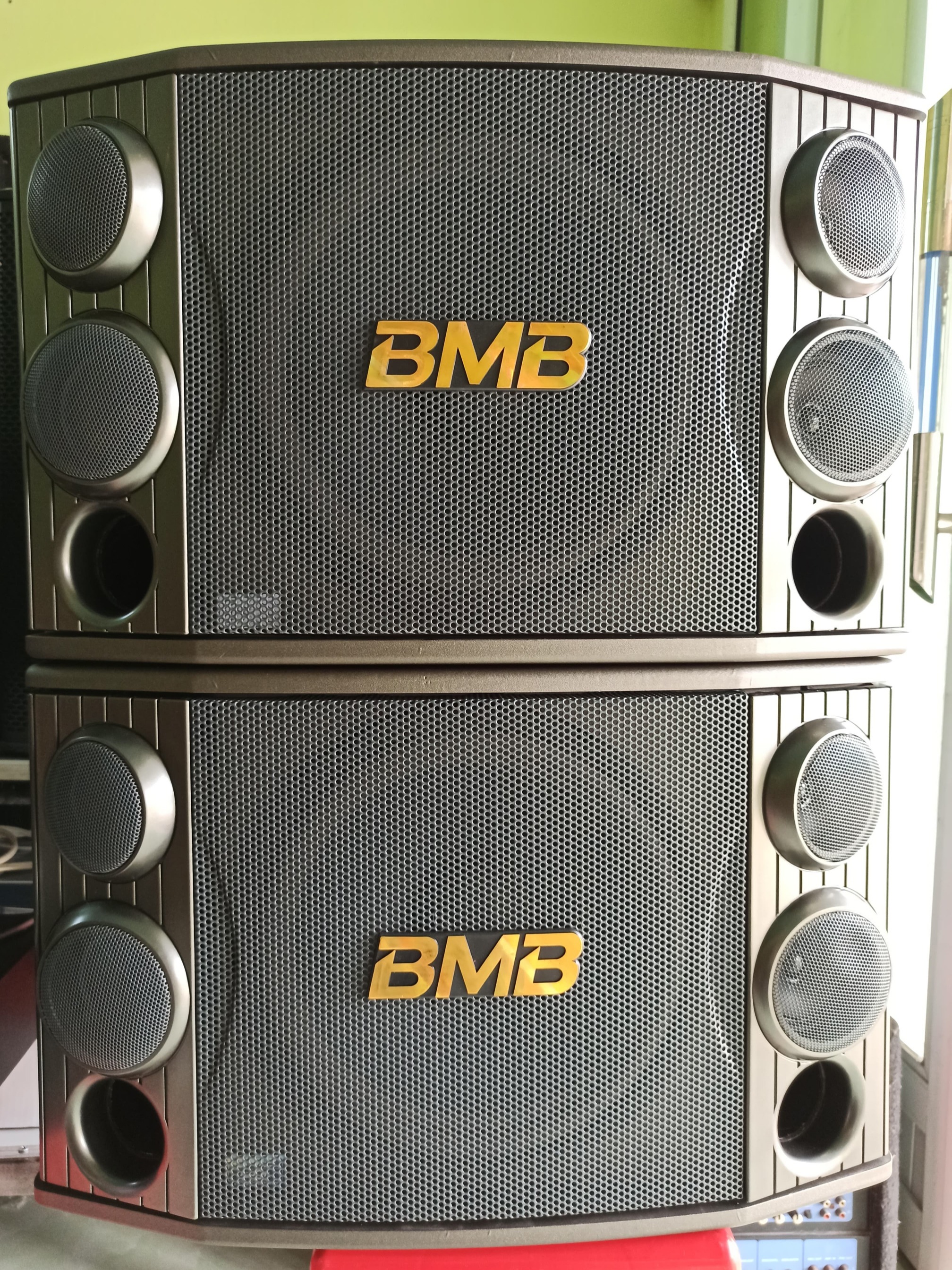 ĐÔI LOA BMB 2000 NHẬP KHẨU NGUYÊN CHIẾC TỪ KÉP